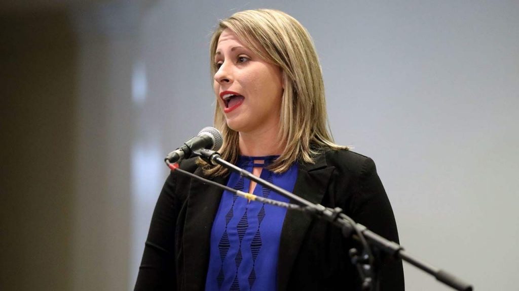 Katie Hill Nude & Sexy 010