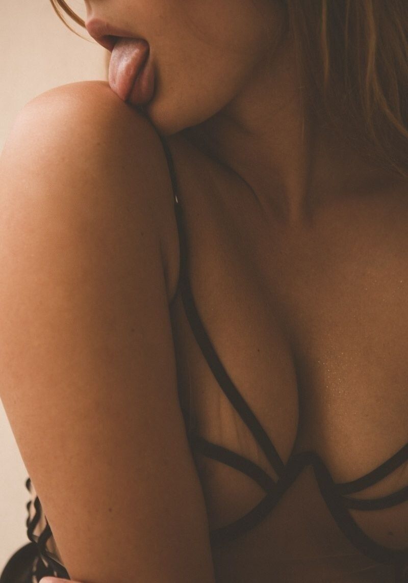 Lena Bednarska Nude & Sexy 0131