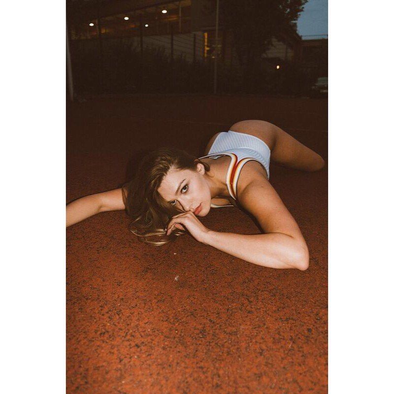 Lena Bednarska Nude & Sexy 0149