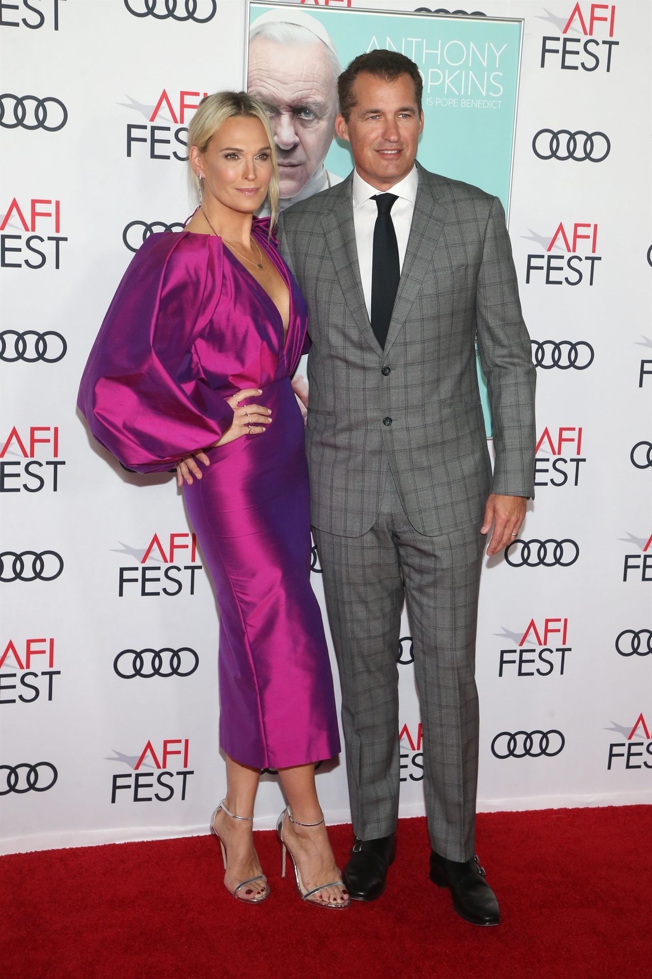 Molly Sims Braless 0027