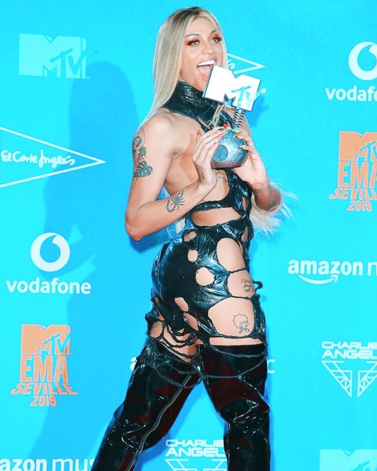 Pabllo Vittar Hot 001