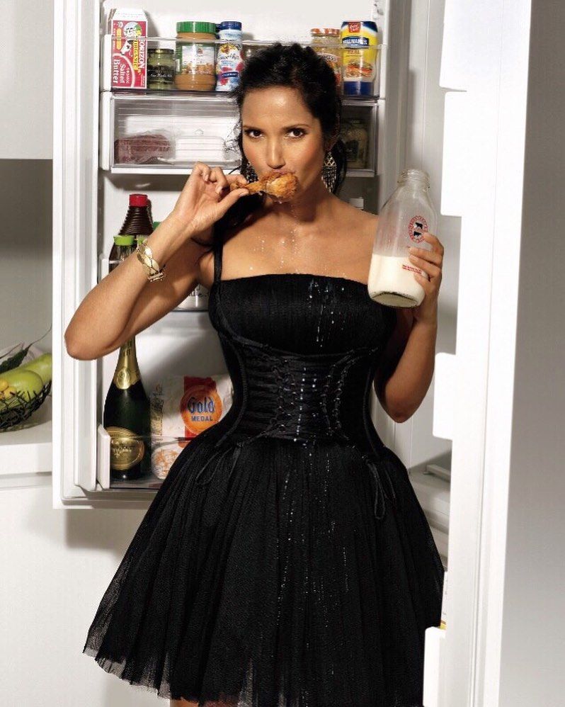 Padma Lakshmi Sexy & Topless 0052