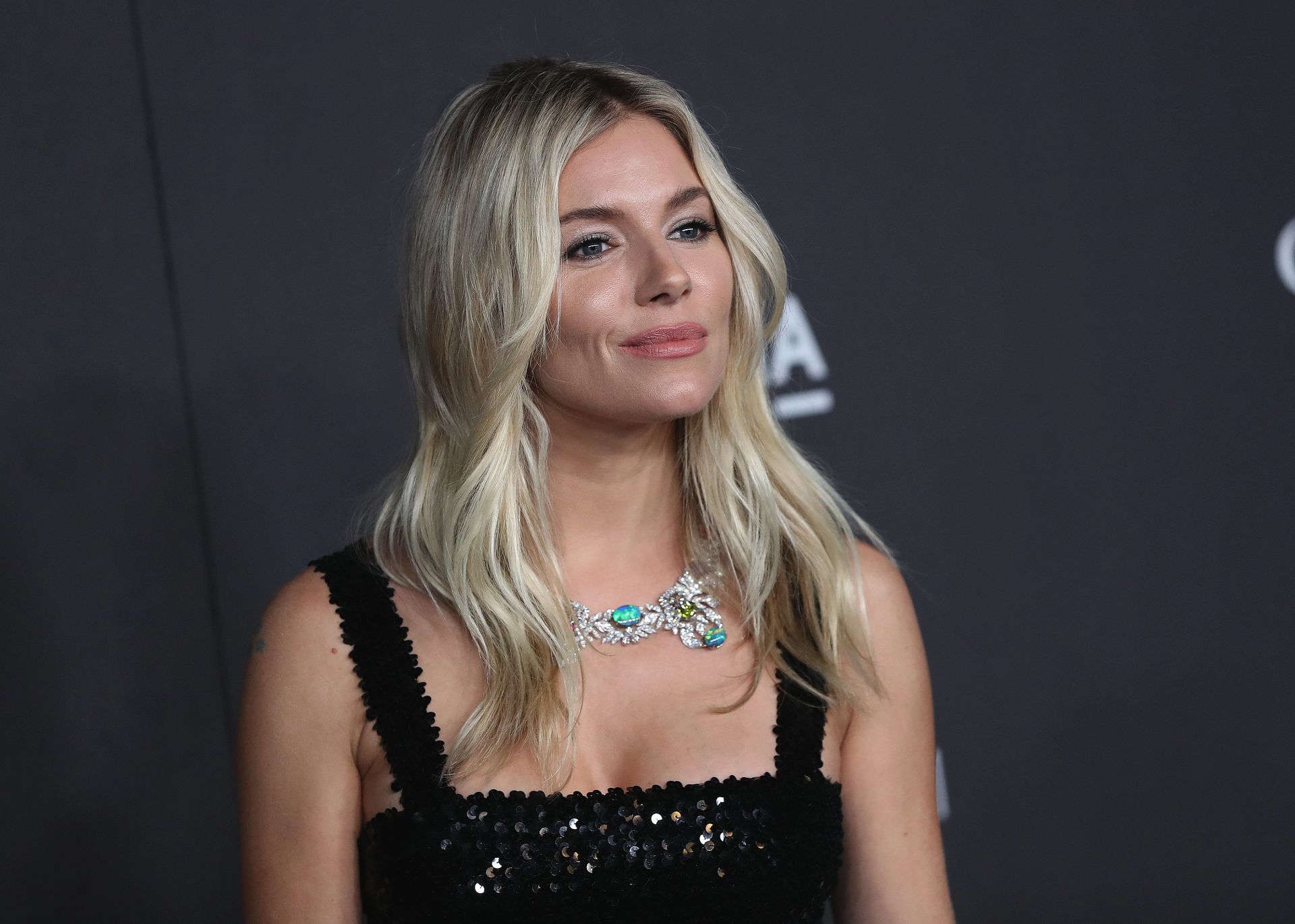 Sienna Miller Sexy 087