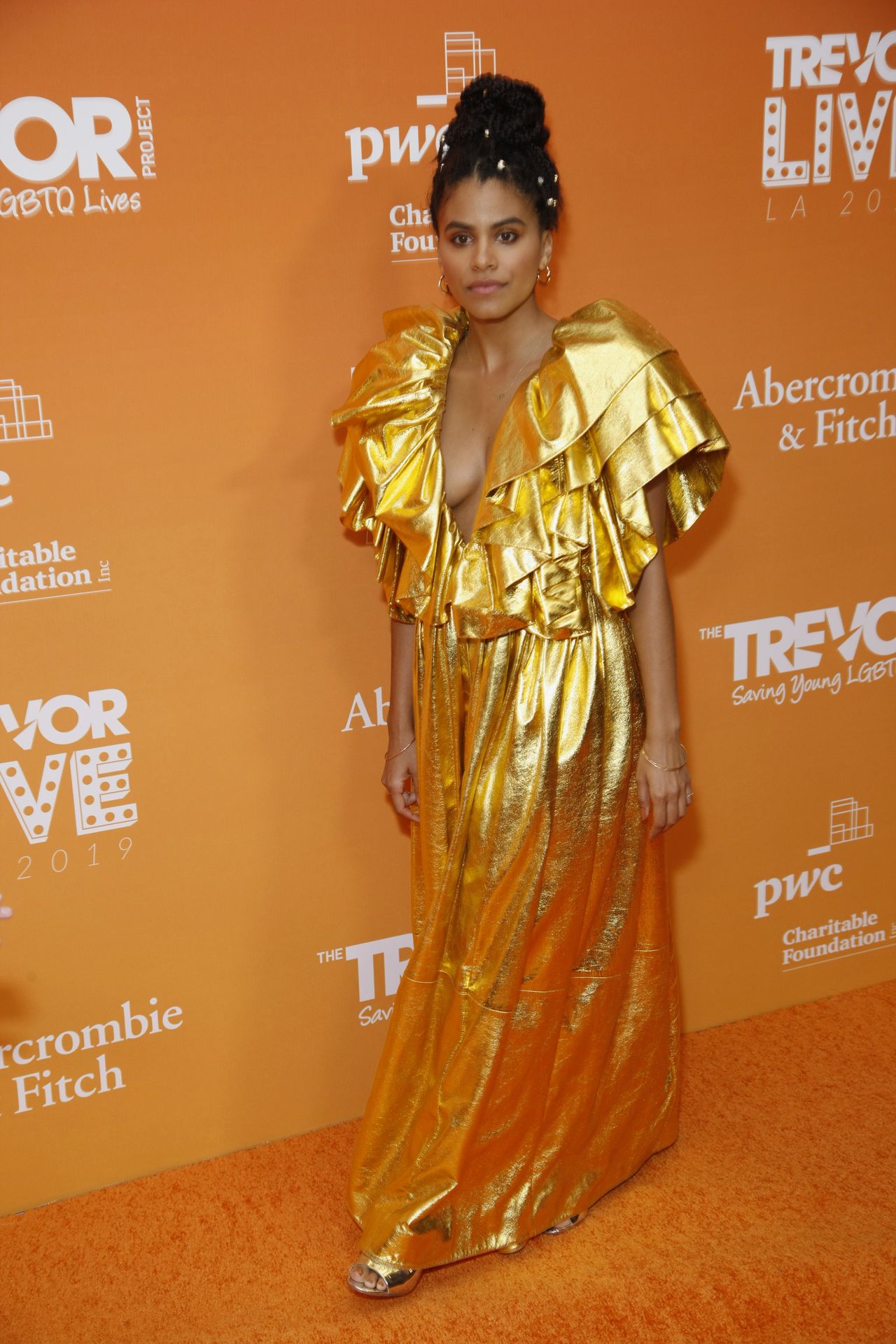 Zazie Beetz Braless 0015