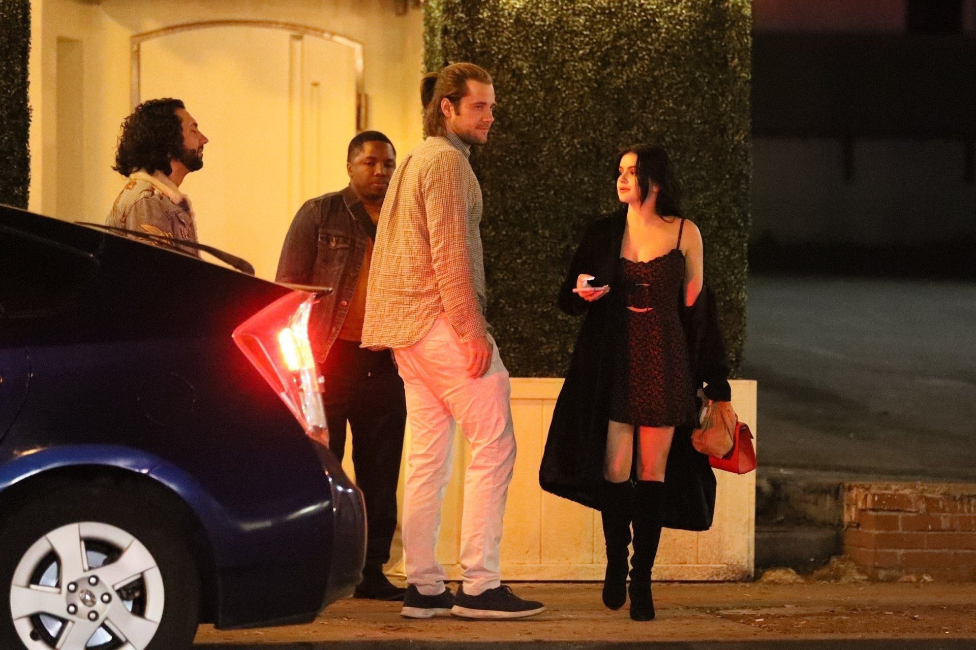 Ariel Winter Sexy 0010