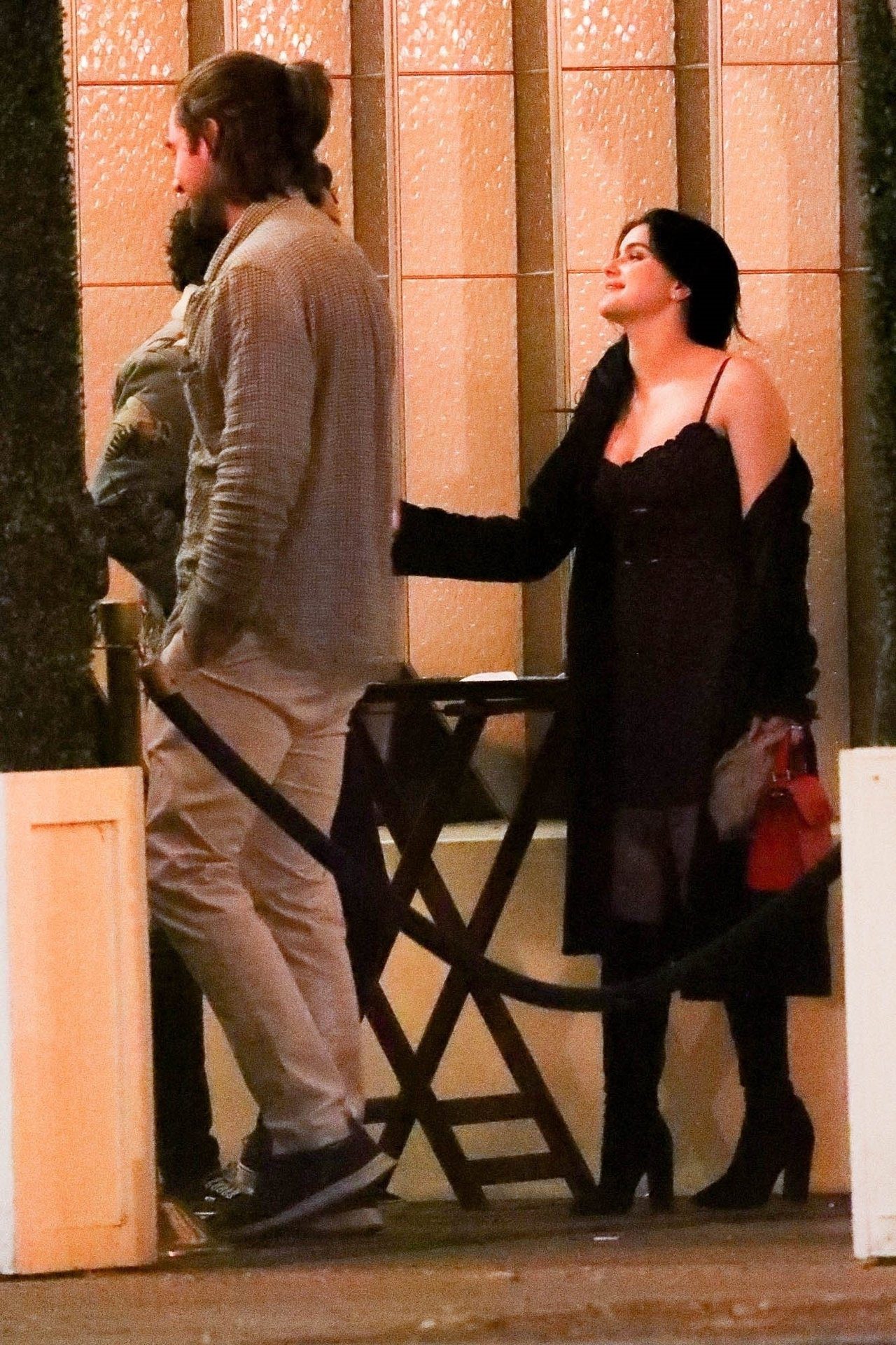 Ariel Winter Sexy 0040