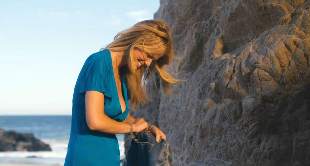 Brooklyn Decker Nude & Sexy 0050