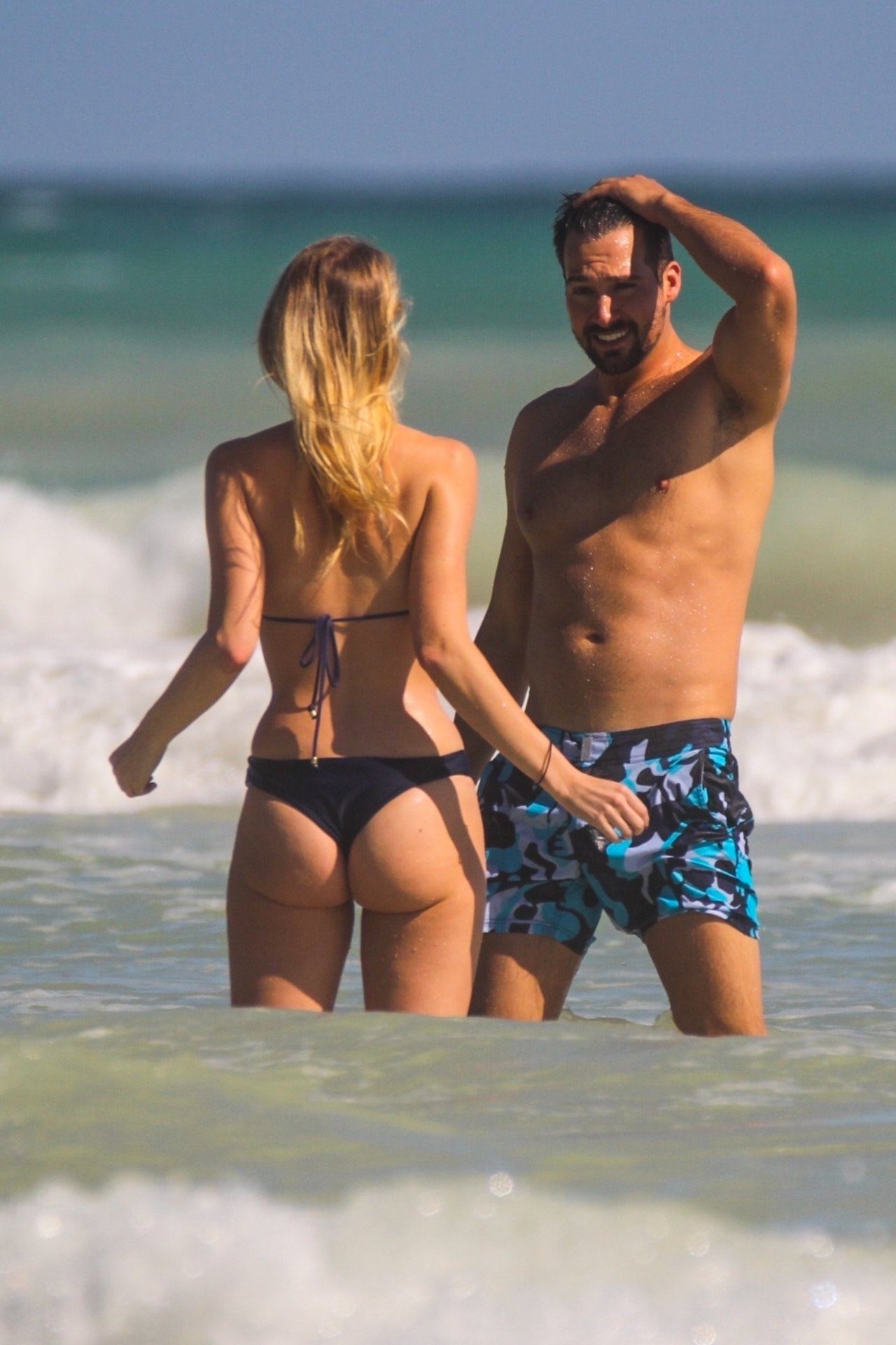 Caitlin Spears Sexy 0004