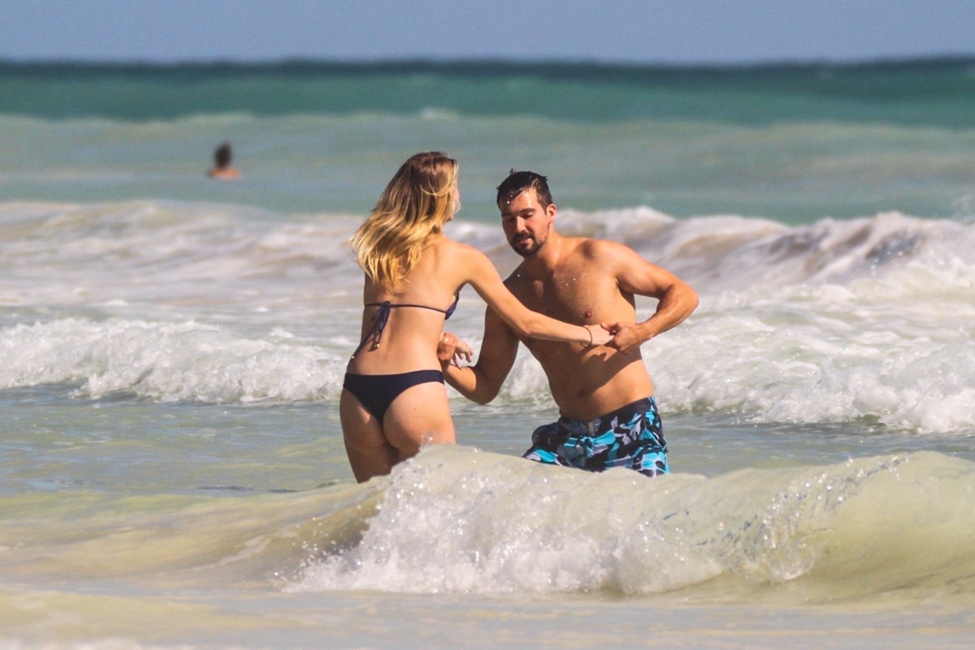 Caitlin Spears Sexy 0015