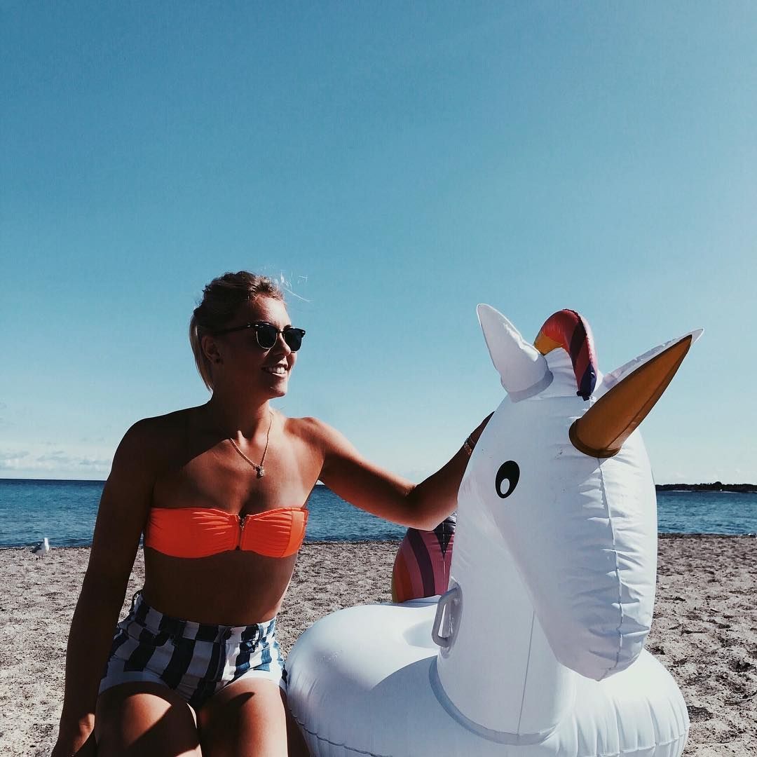 Carina Witthoeft Sexy 0090