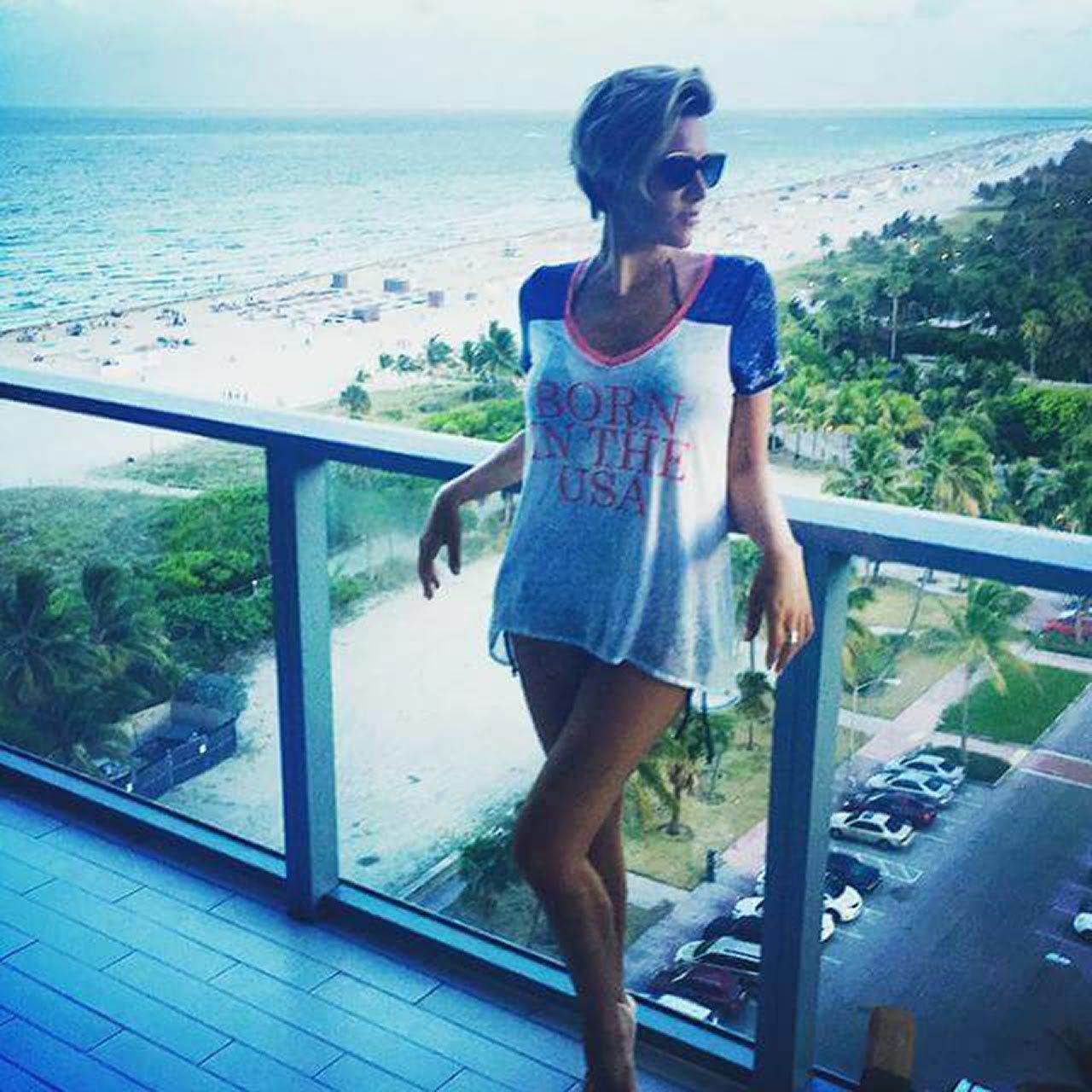 Charissa Thompson Nude & Sexy 0035