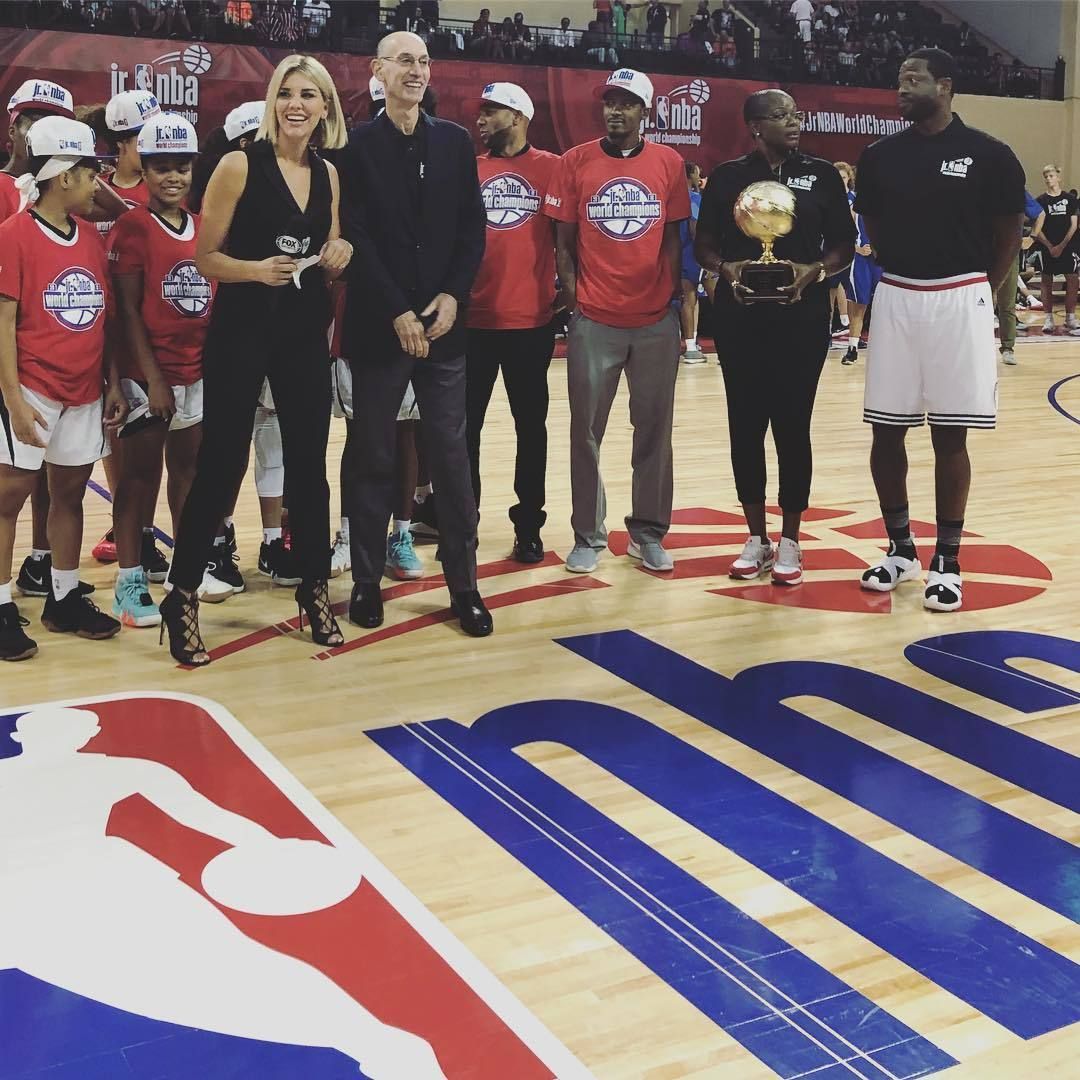 Charissa Thompson Nude & Sexy 0056