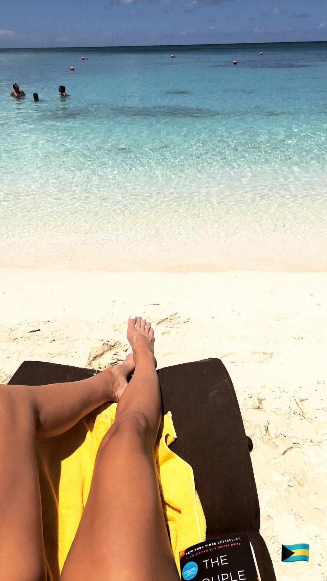 Charissa Thompson Nude & Sexy 0058