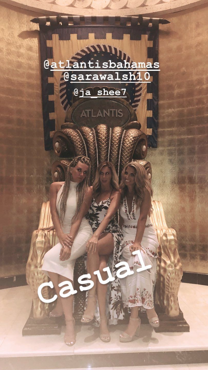 Charissa Thompson Nude & Sexy 0062