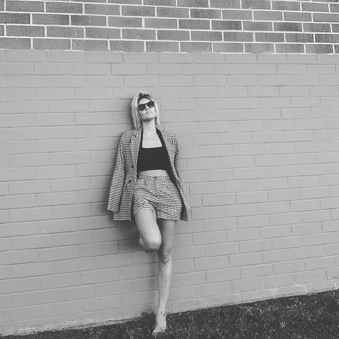 Charissa Thompson Nude & Sexy 0071