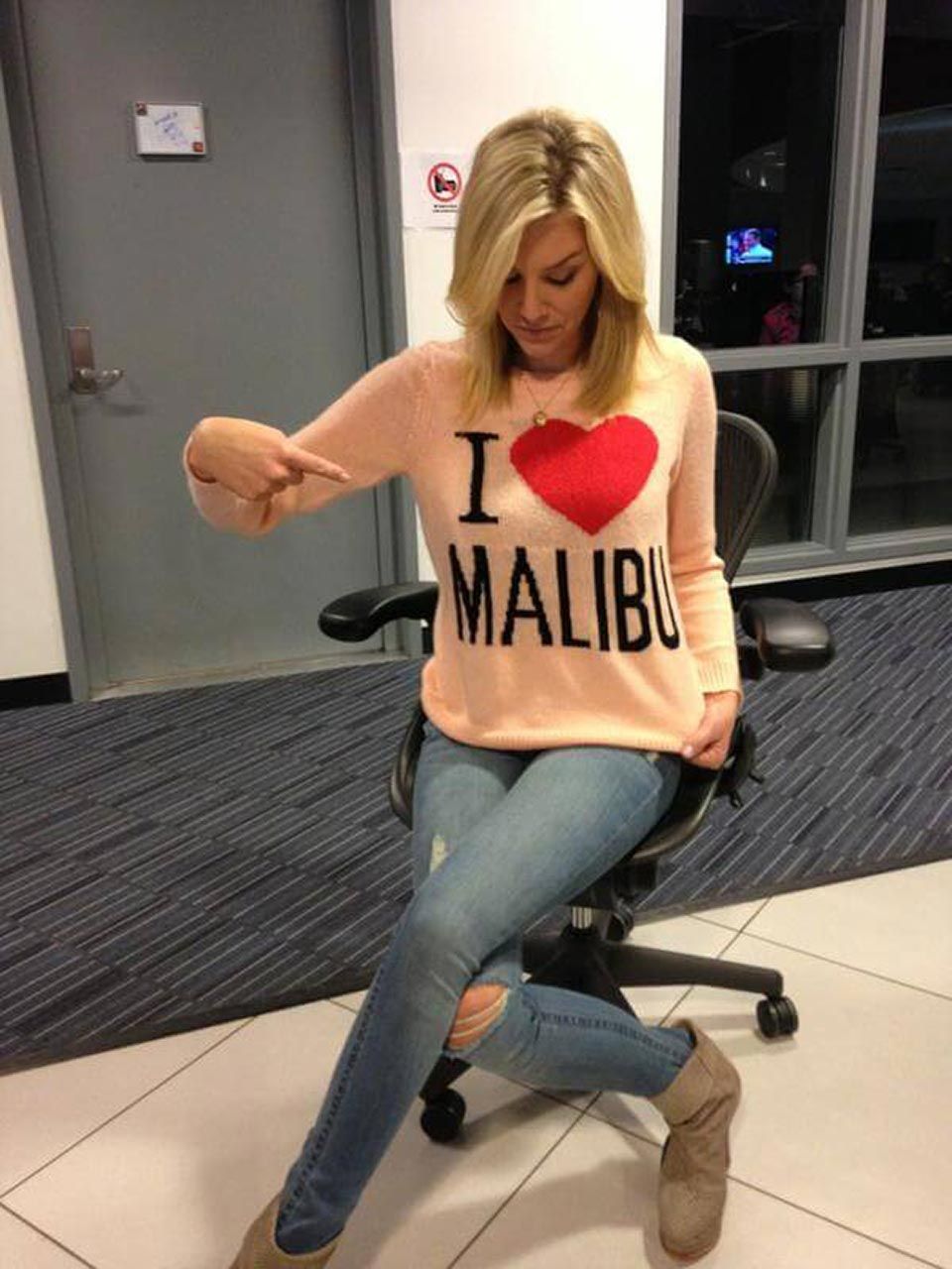 Charissa Thompson Nude & Sexy 0091