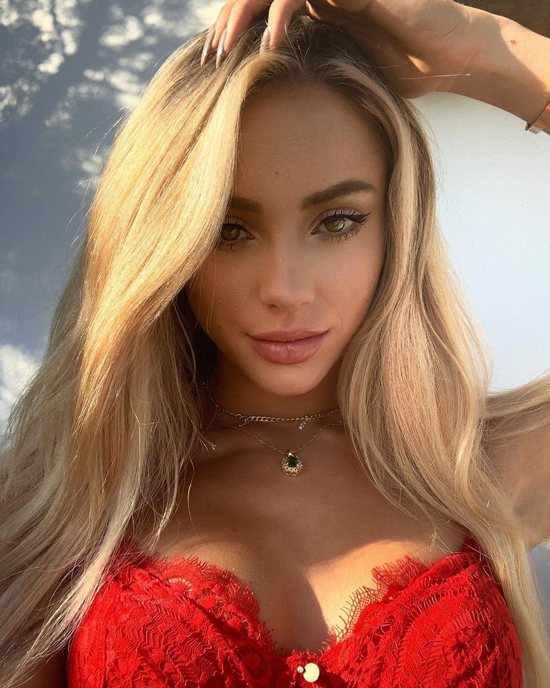 Charly Jordan Sexy & Topless 0006