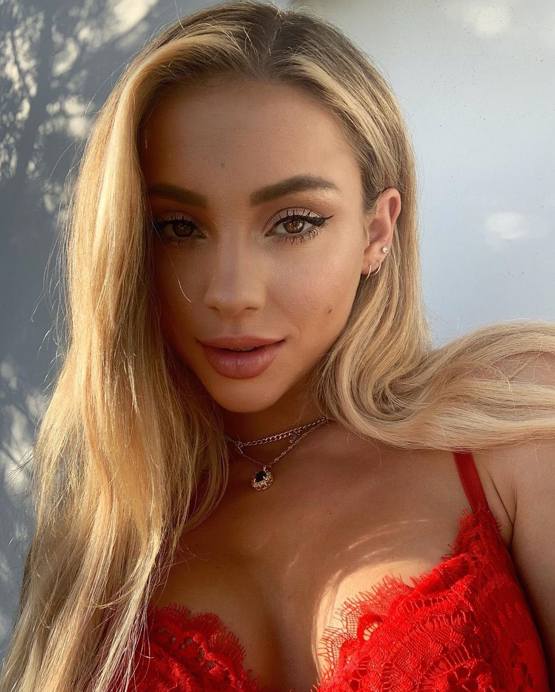 Charly Jordan Sexy & Topless 0008