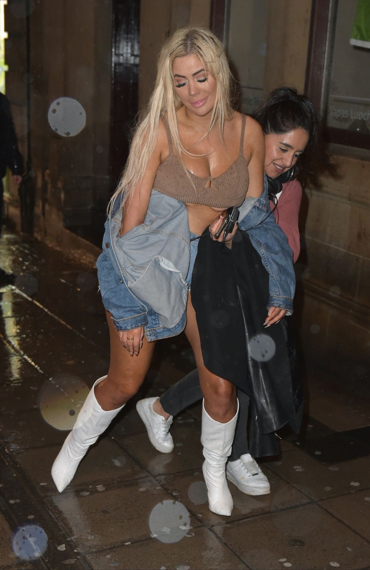 Chloe Ferry Underboob 0006