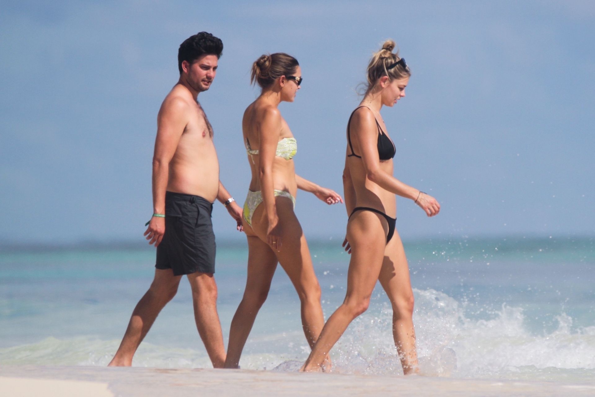 Danielle Knudson Sexy 0015