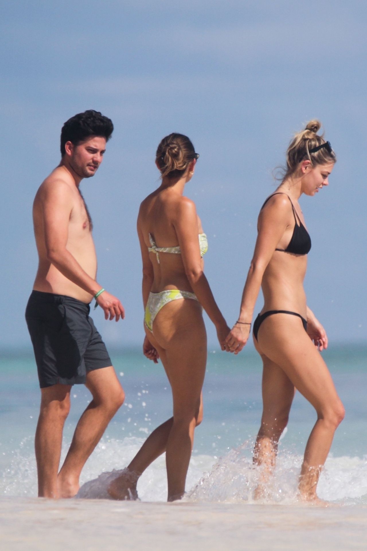 Danielle Knudson Sexy 0016