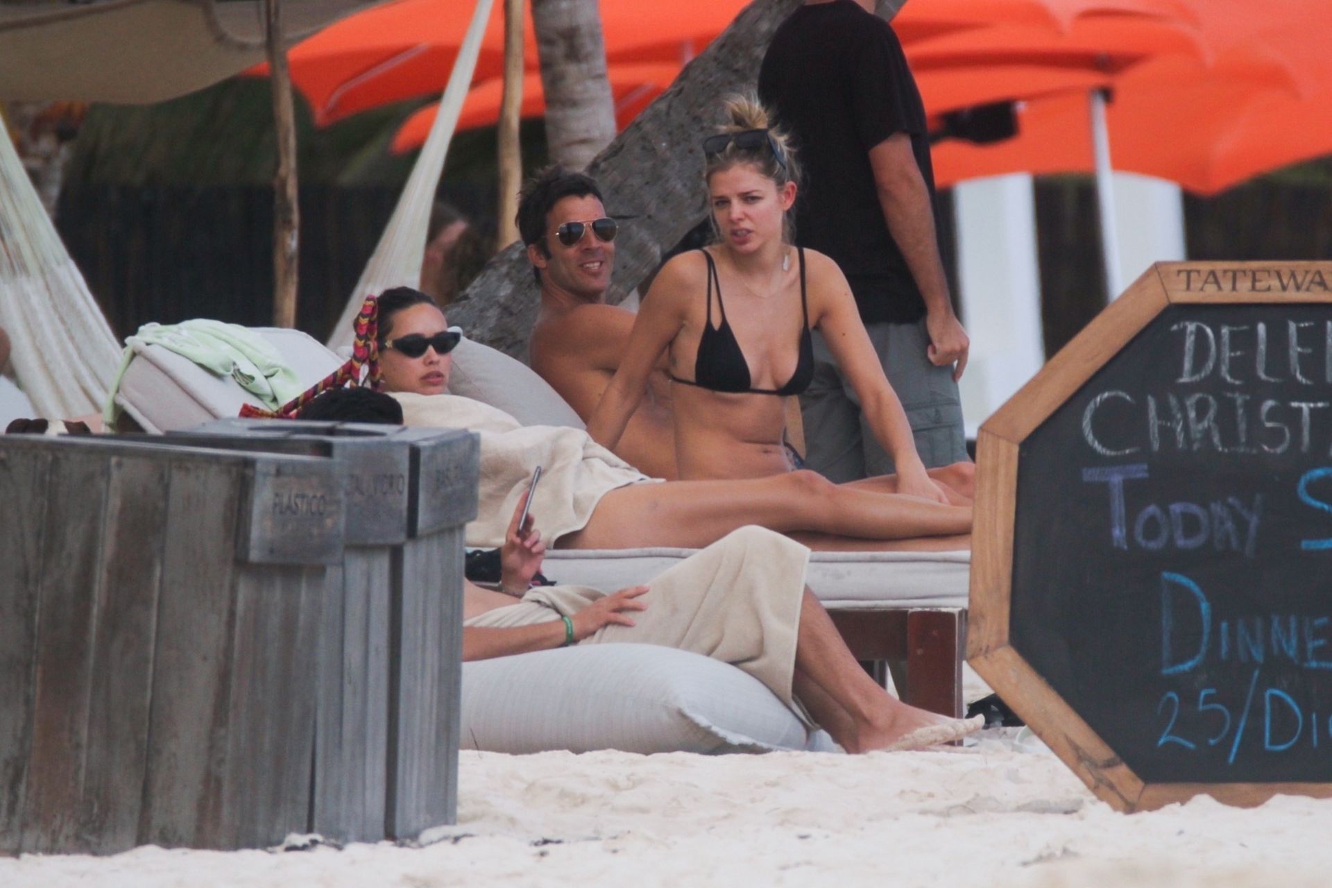 Danielle Knudson Sexy 0041