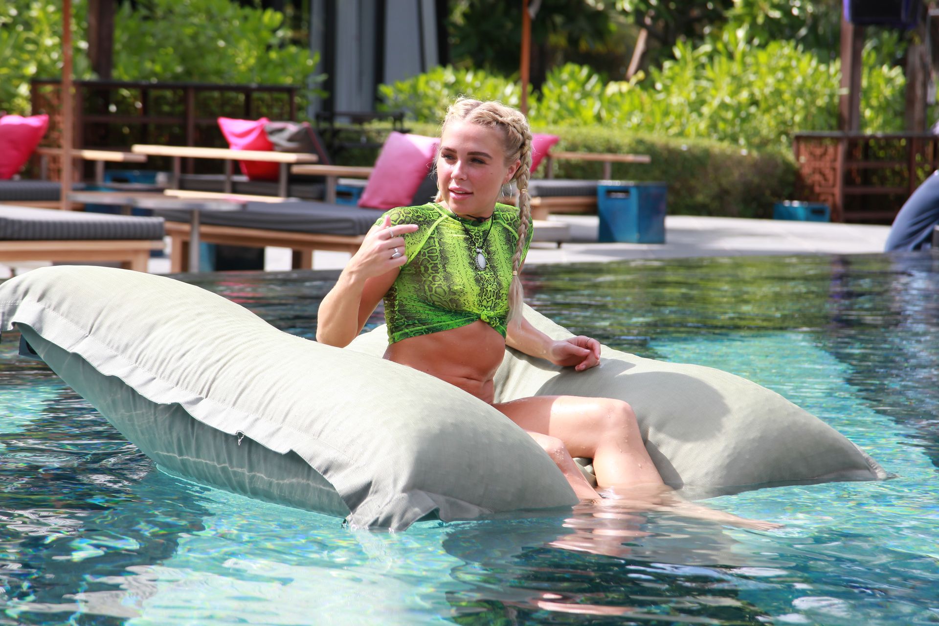 Gabby Allen Sexy 0003