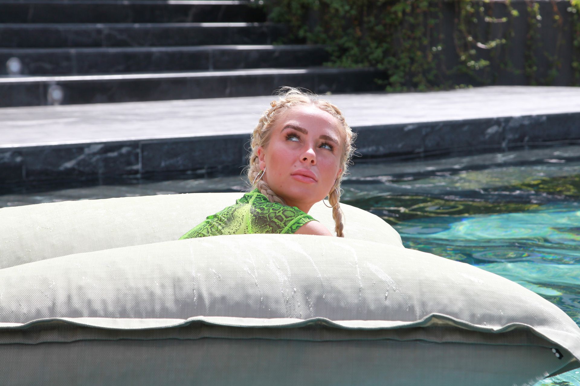 Gabby Allen Sexy 0005