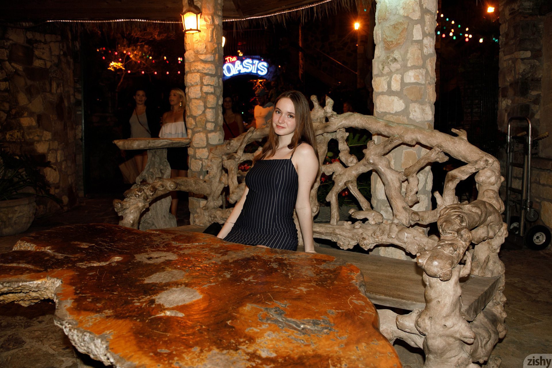 Hazel Moore Midnight At The Oasis Zishy (4)