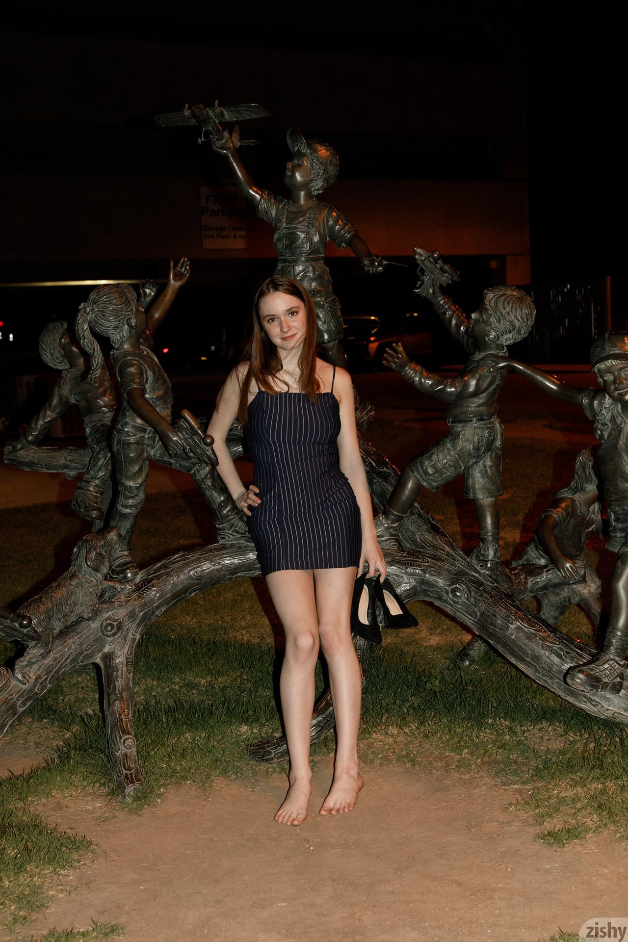 Hazel Moore Midnight At The Oasis Zishy (78)