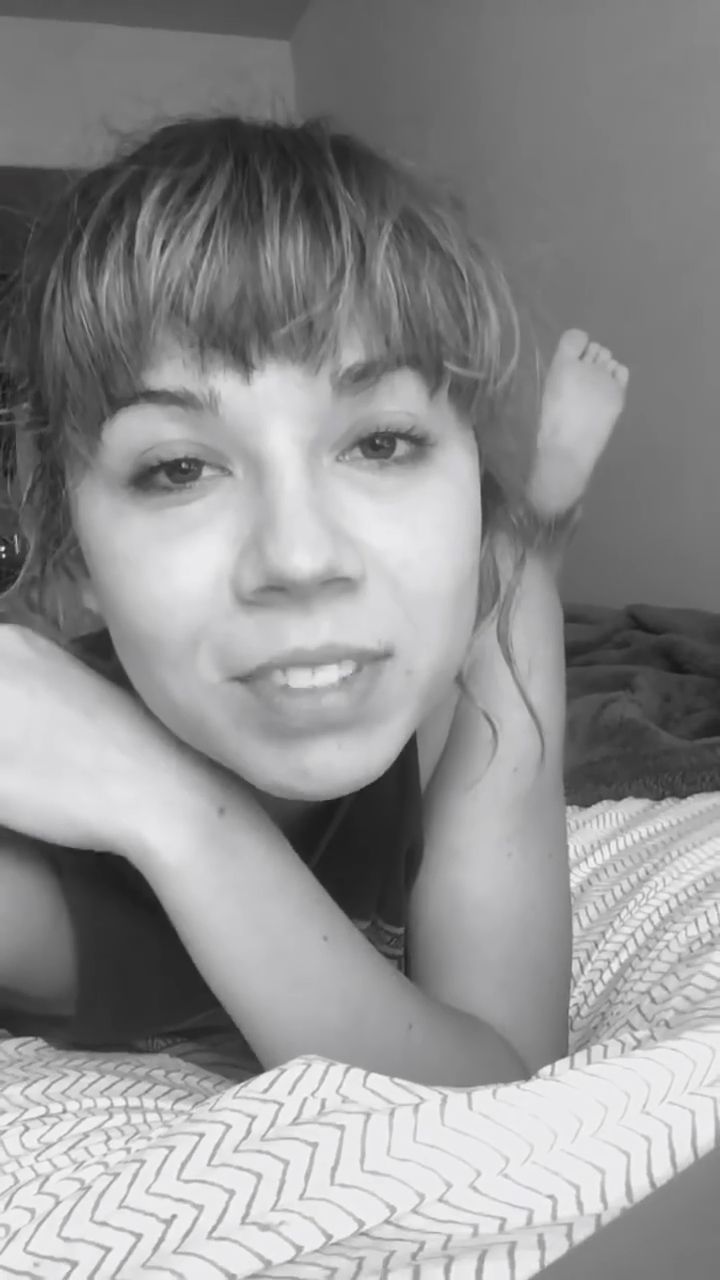 Jennette Mccurdy Sexy 0043