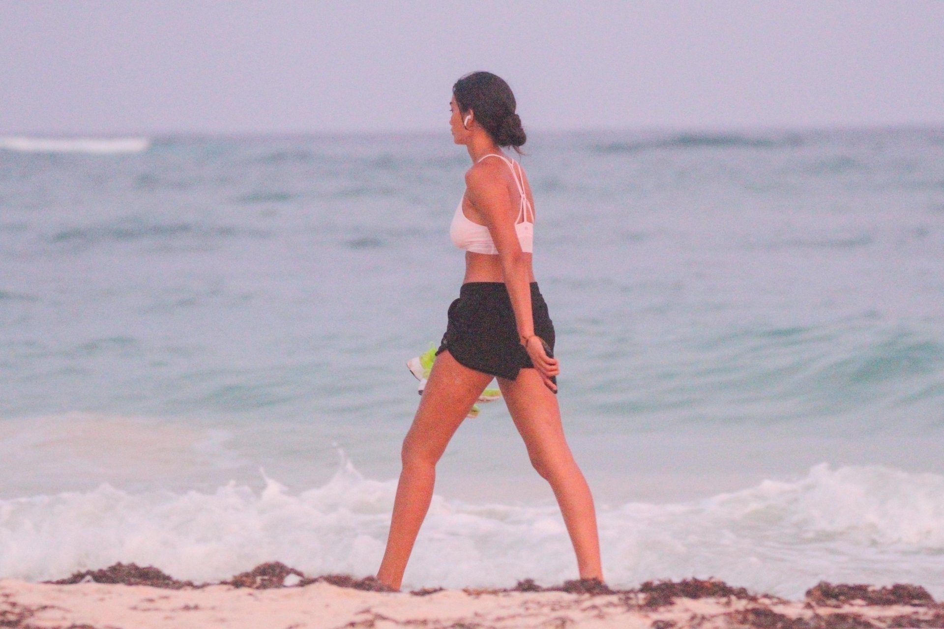 Kelly Gale Sexy 0014