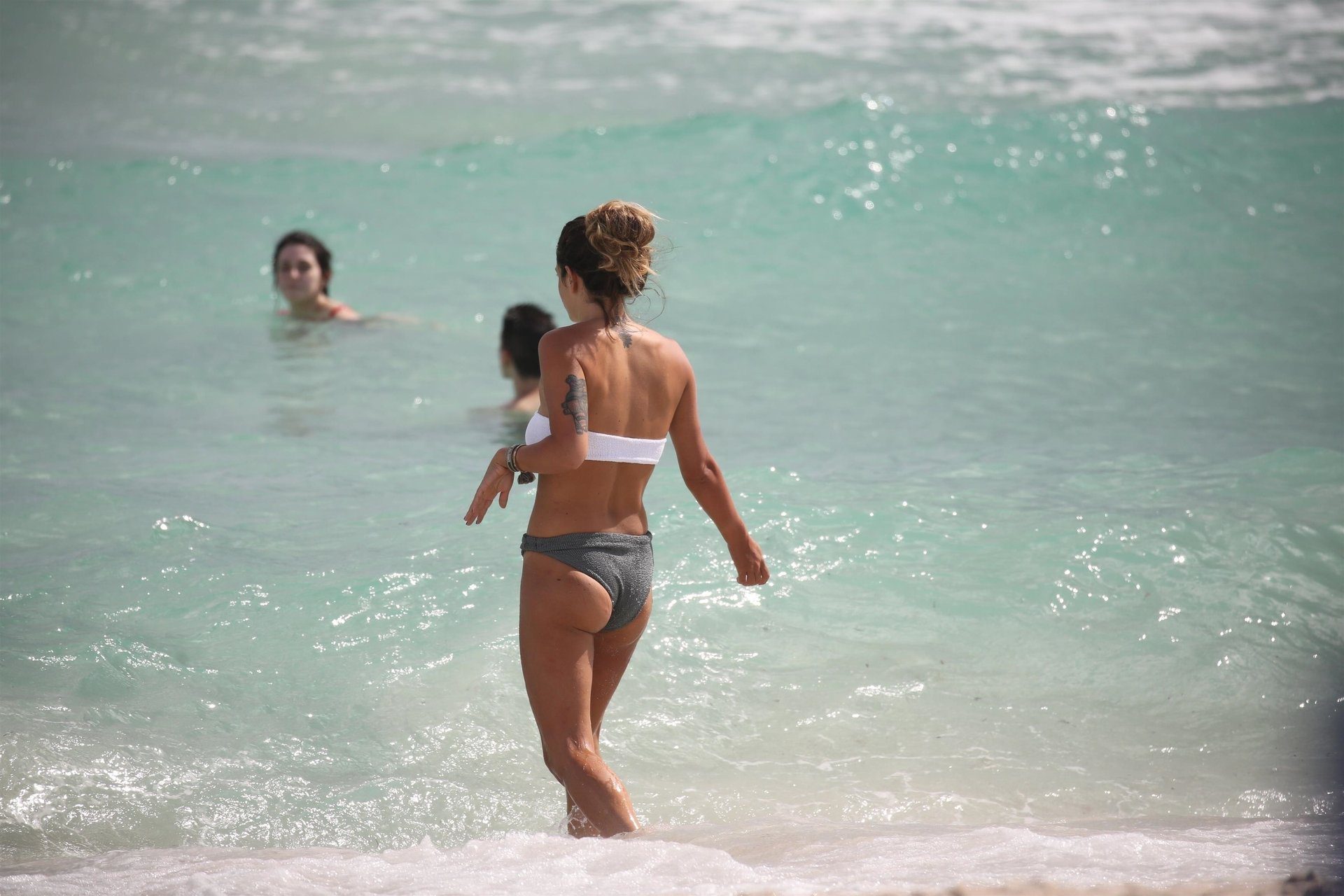 Laura Matamoros Sexy 0036