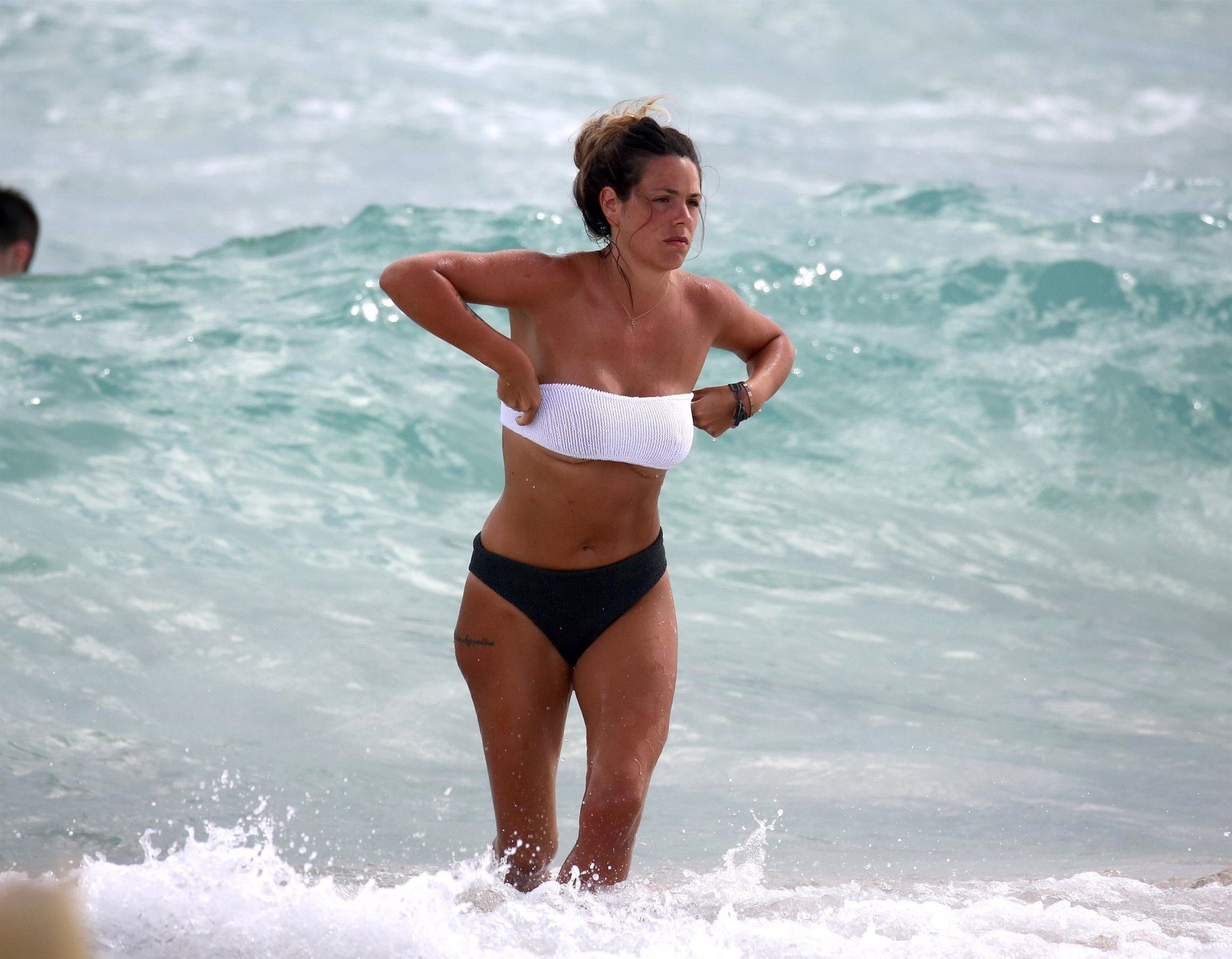 Laura Matamoros Sexy 0044