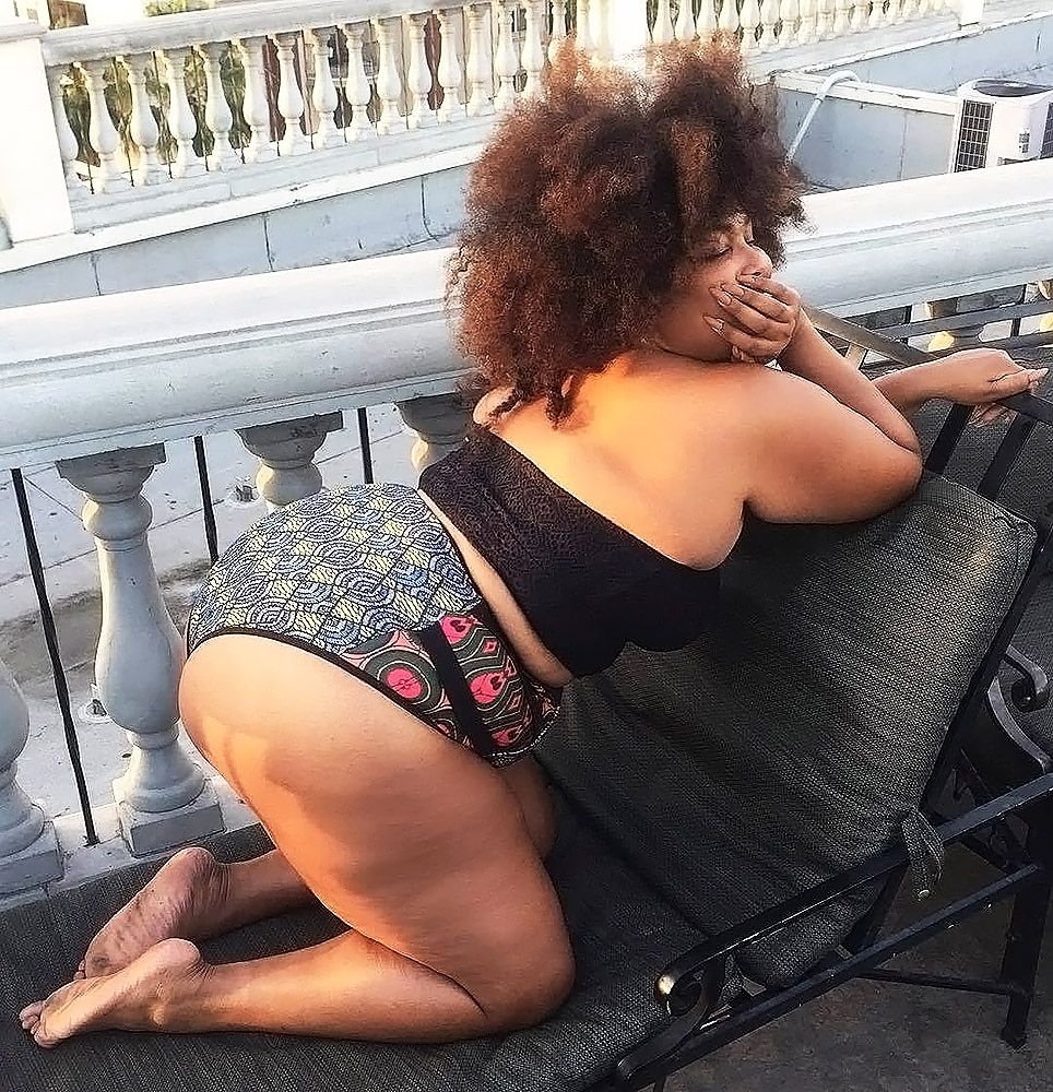 Lizzo Nude & Sexy 0014