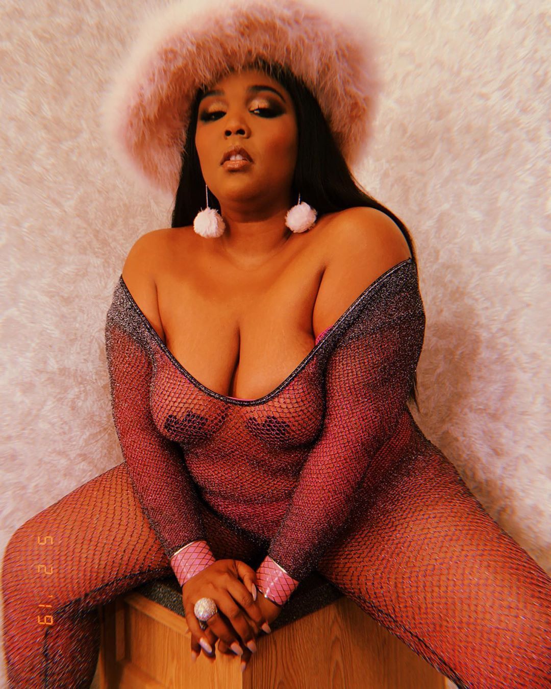 Lizzo Nude & Sexy 0022