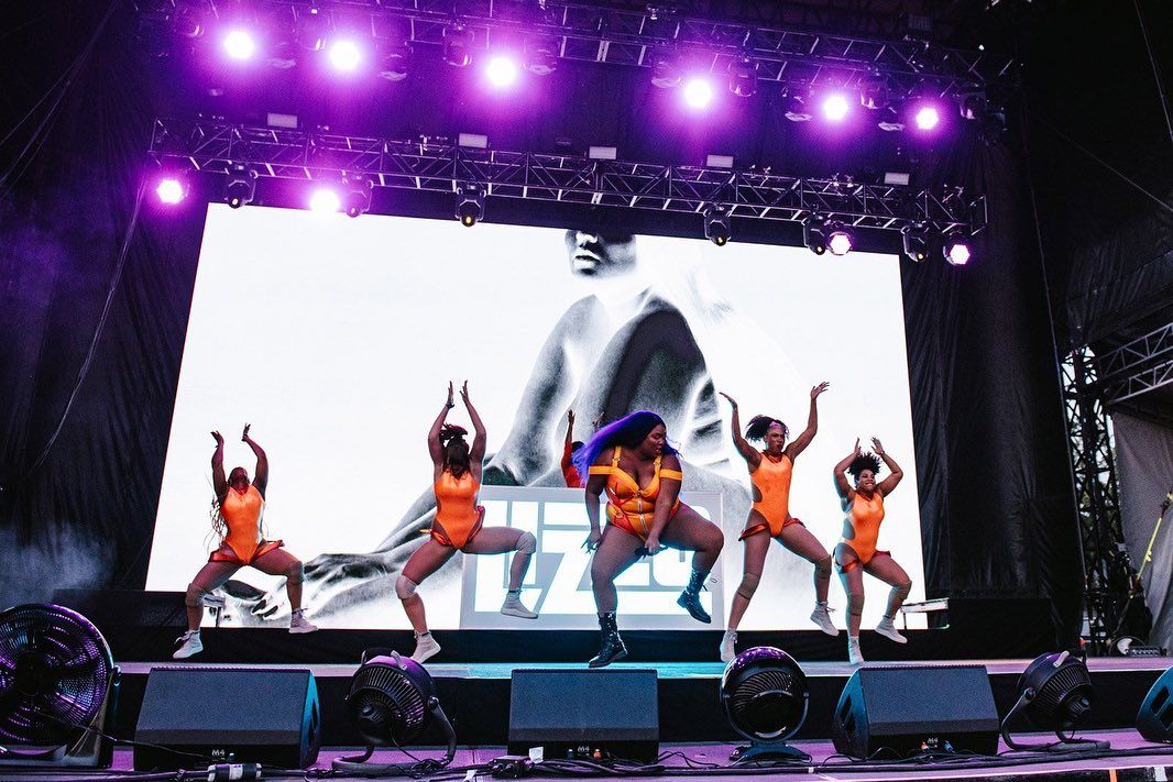 Lizzo Nude & Sexy 0093