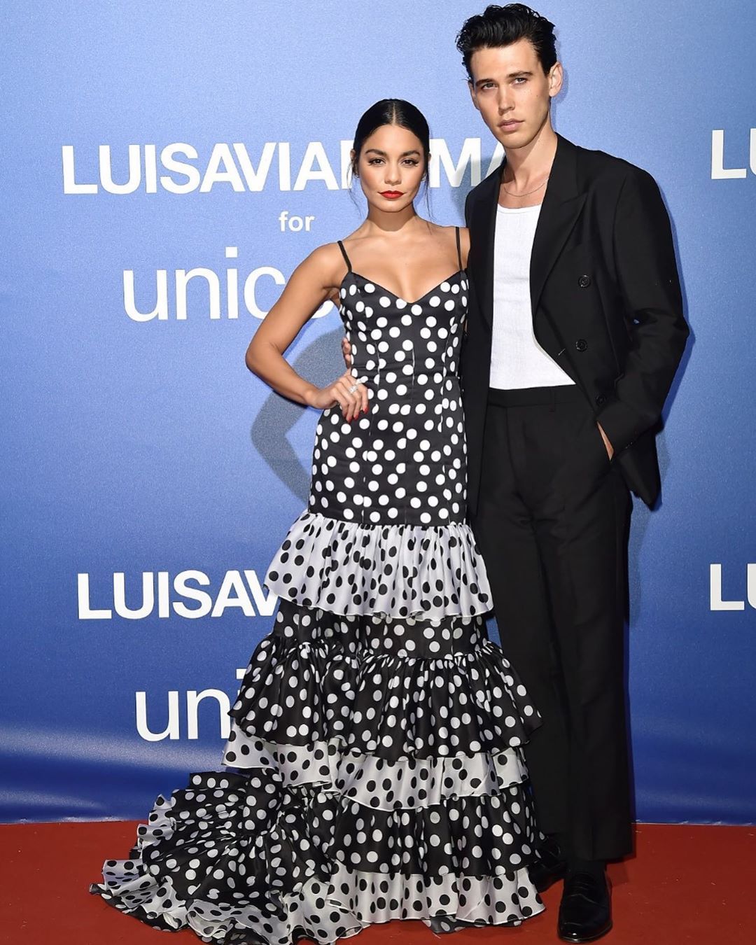 Vanessa Hudgens Sexy 0016