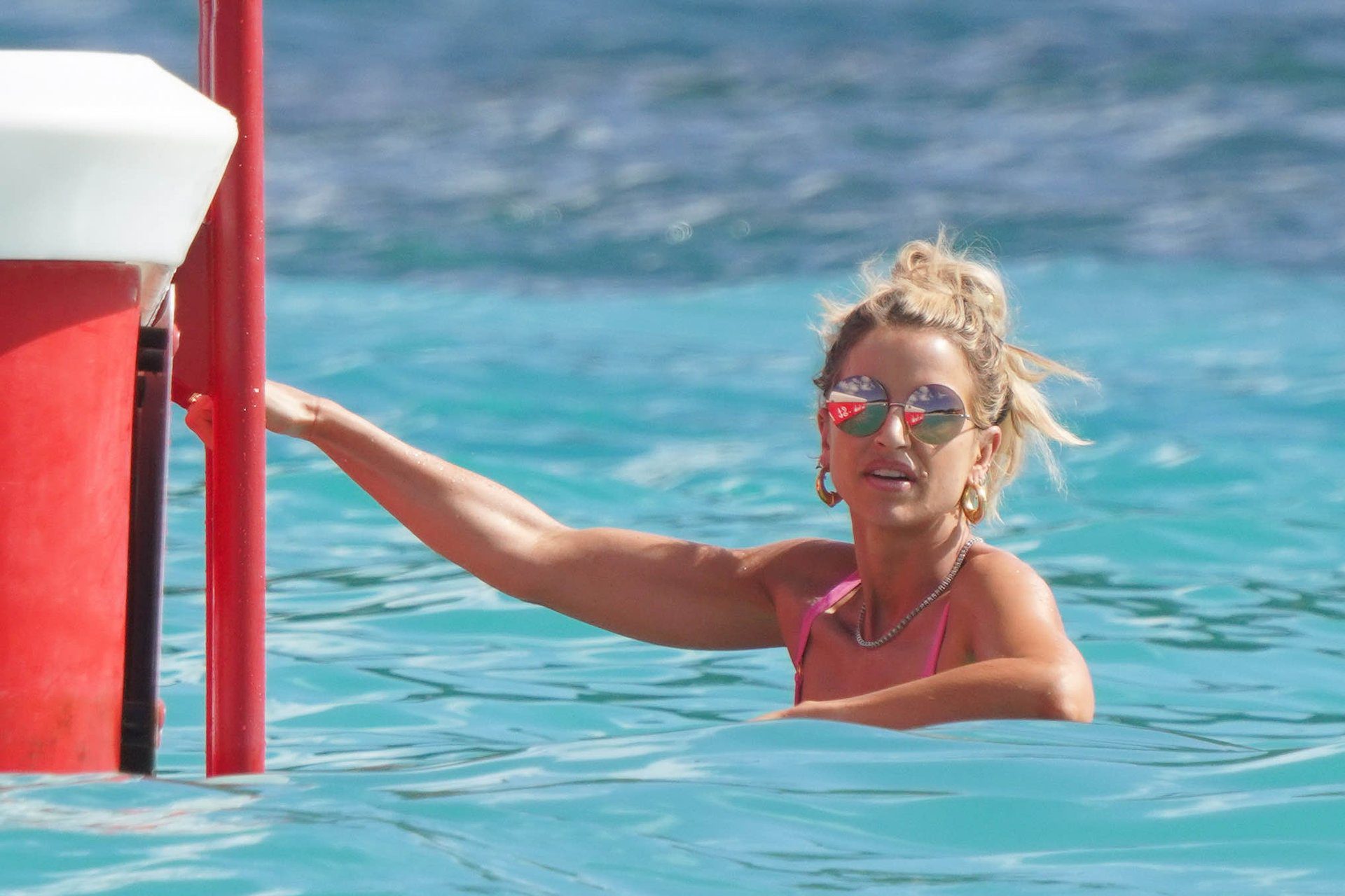 Vogue Williams Sexy 0022