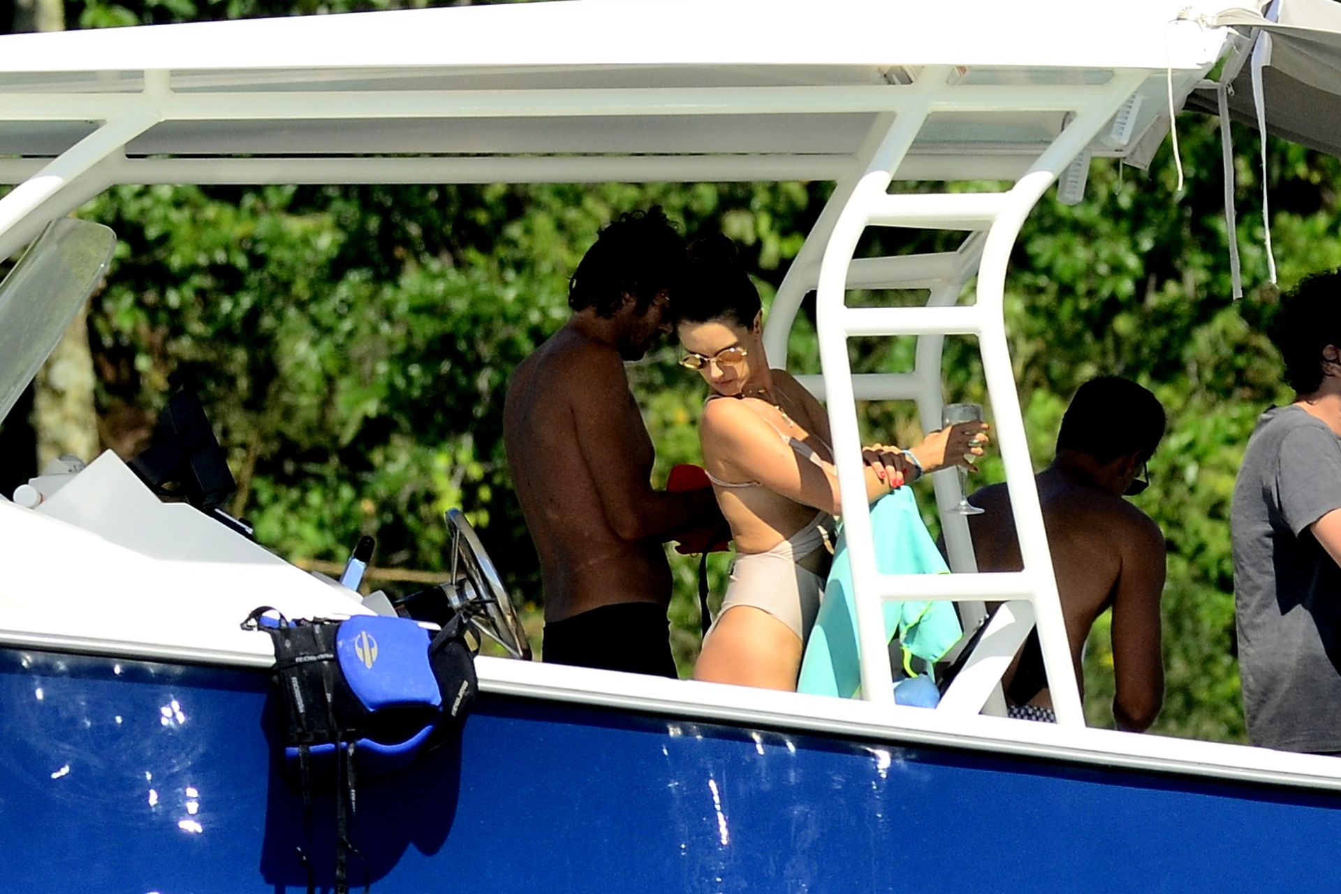 Alessandra Ambrosio Hot 0007