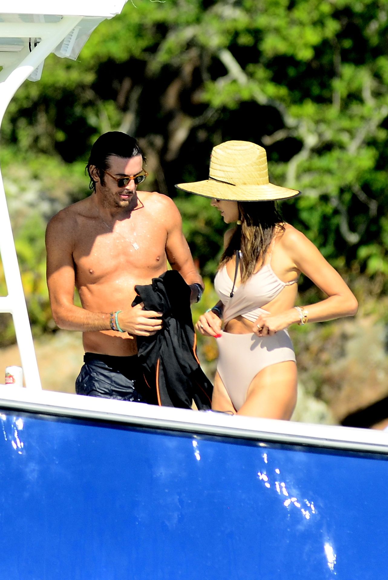 Alessandra Ambrosio Hot 0031