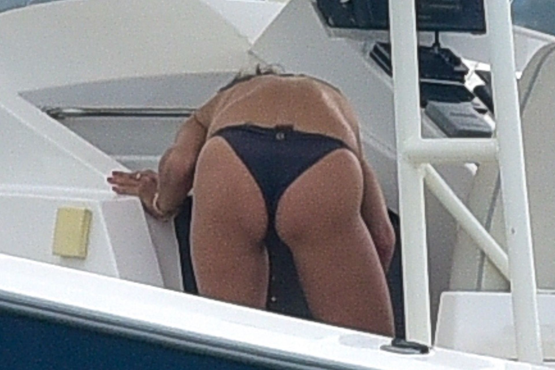 Alessandra Ambrosio Sexy 0075