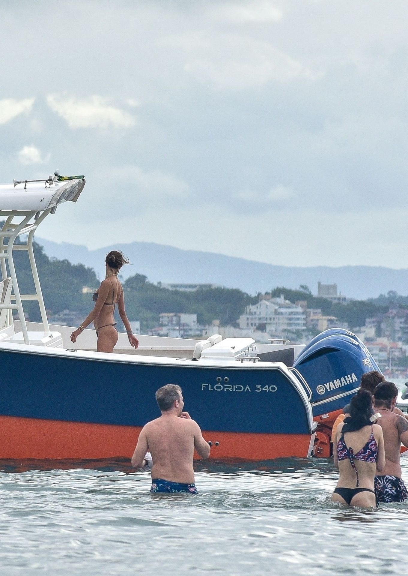 Alessandra Ambrosio Sexy 0081