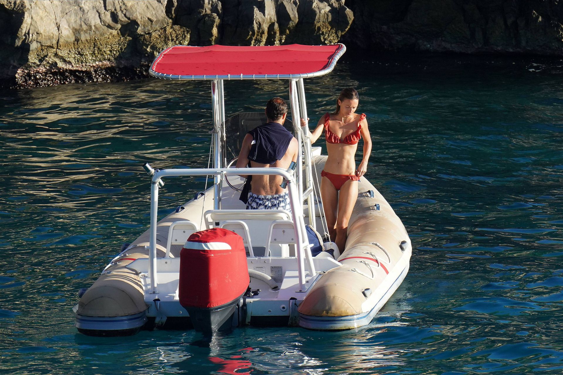 Alizée Thevenet, Pippa Middleton Sexy 0030