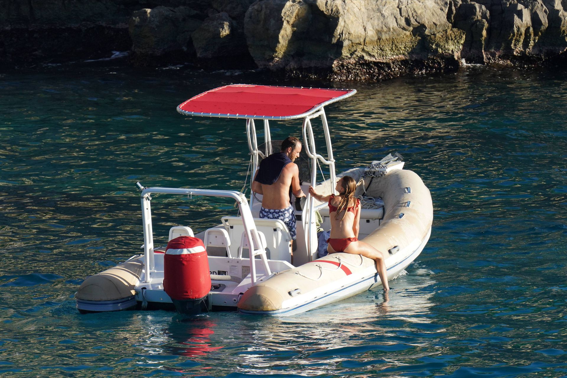 Alizée Thevenet, Pippa Middleton Sexy 0035