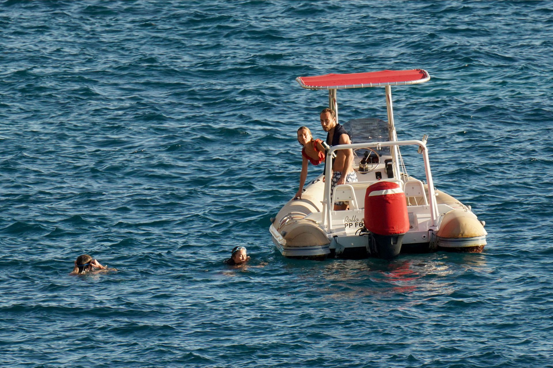 Alizée Thevenet, Pippa Middleton Sexy 0036