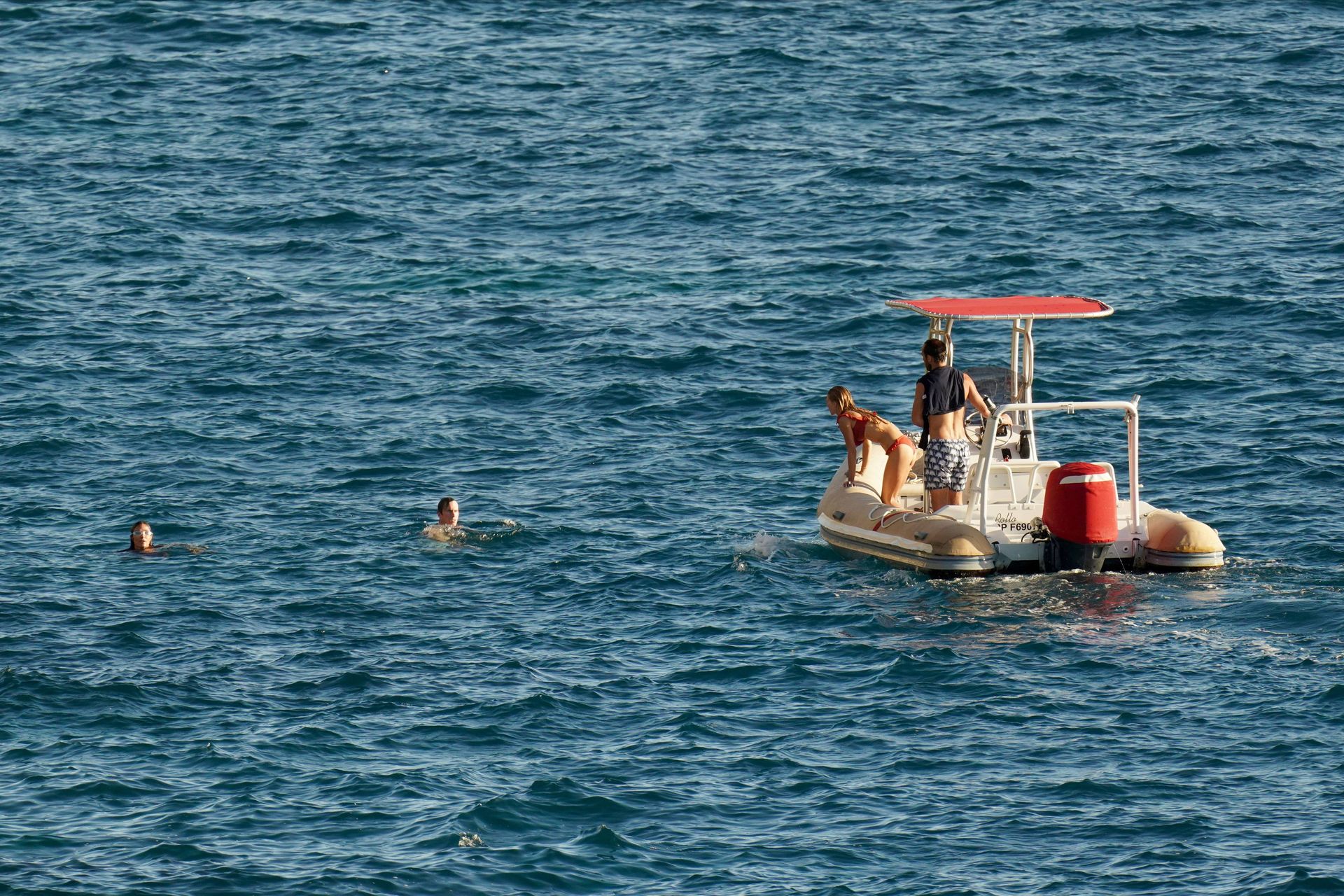 Alizée Thevenet, Pippa Middleton Sexy 0038