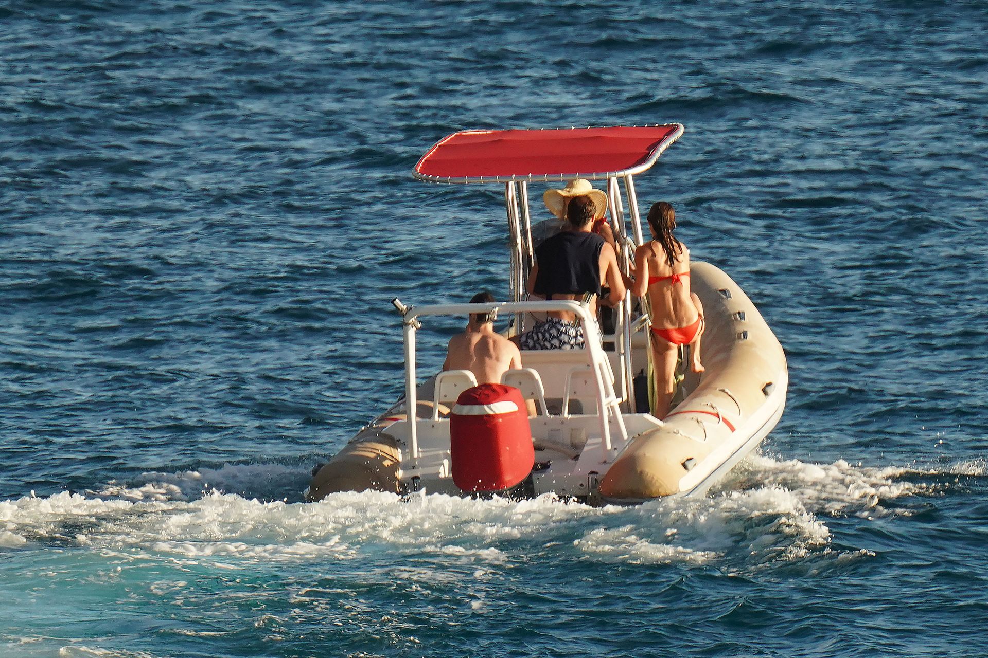 Alizée Thevenet, Pippa Middleton Sexy 0057