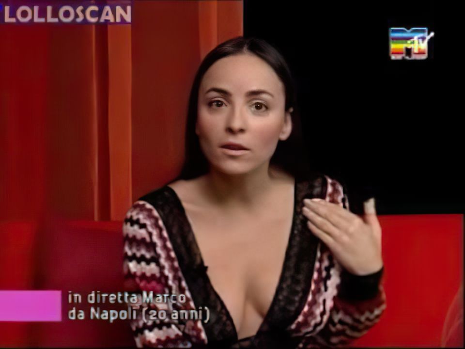 Camila Raznovich Nude & Sexy 0056