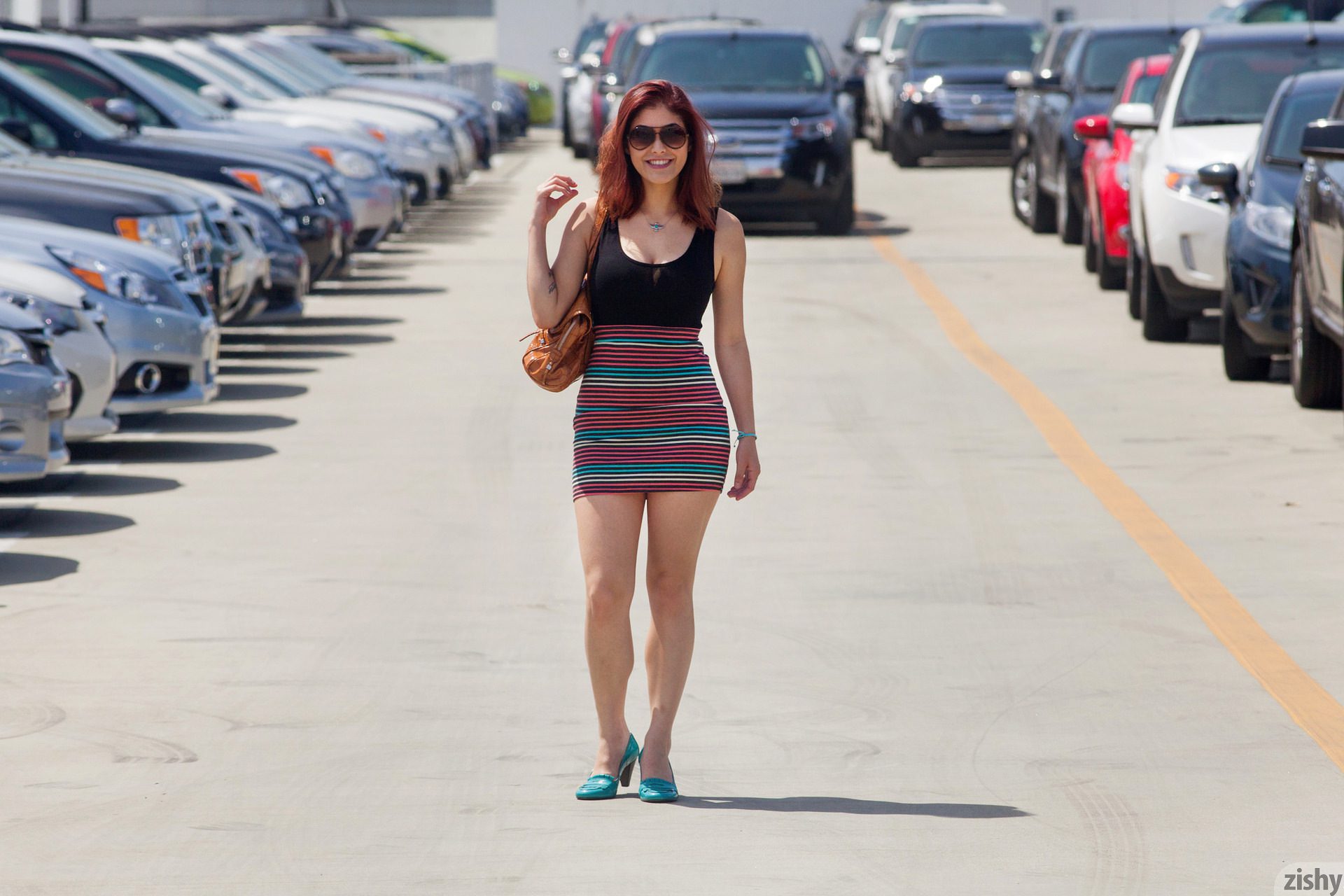 Helena De Sesa Without A Roof Zishy (1)